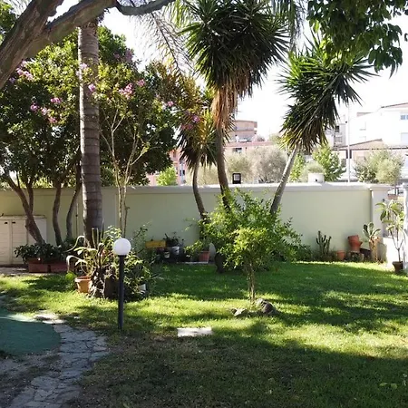 Castelletto 公寓 *